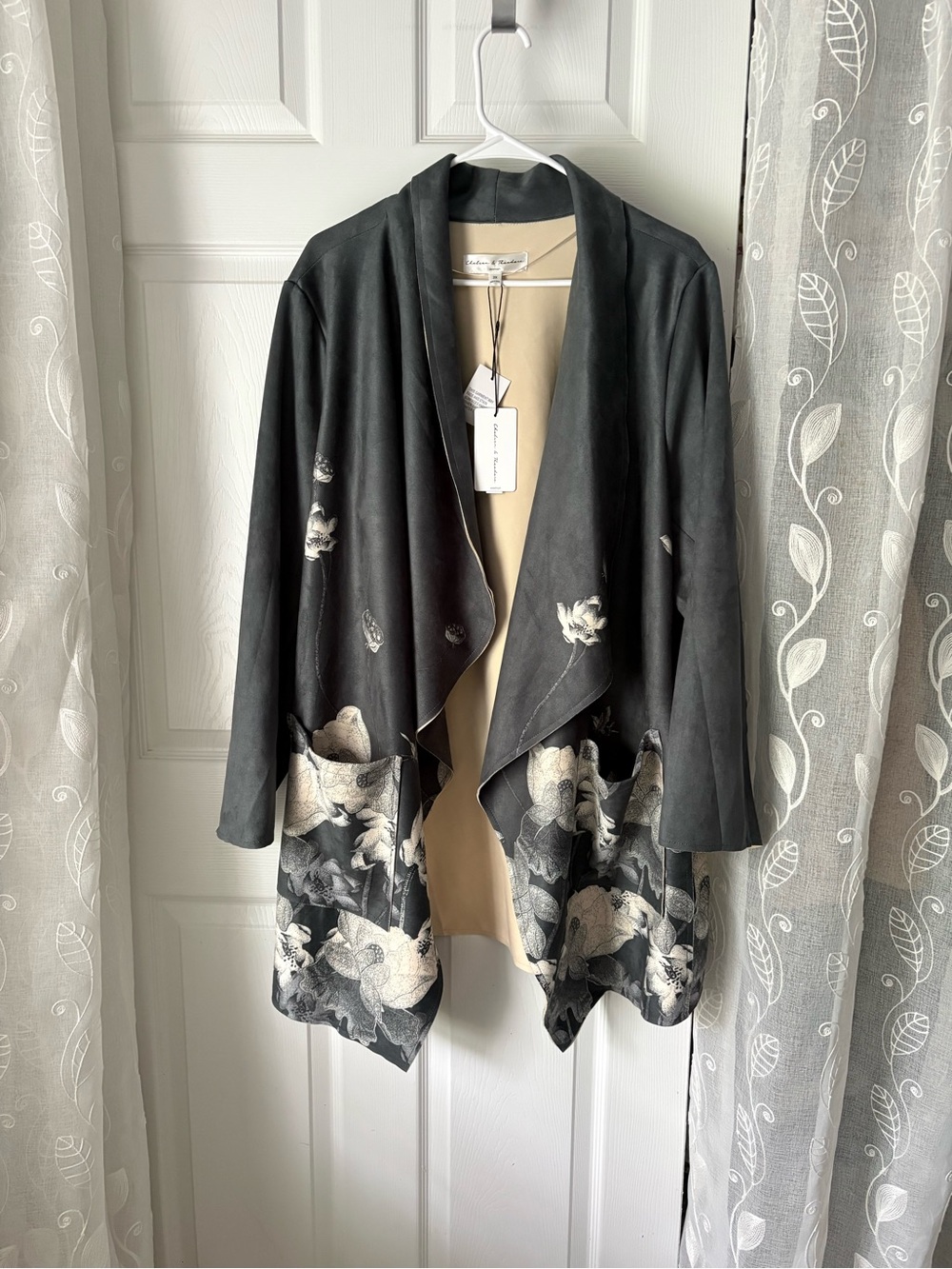 NWT CHELSEA & THEODORE l Faux Leather Floral Draped Open Front Jacket plus sz 3X